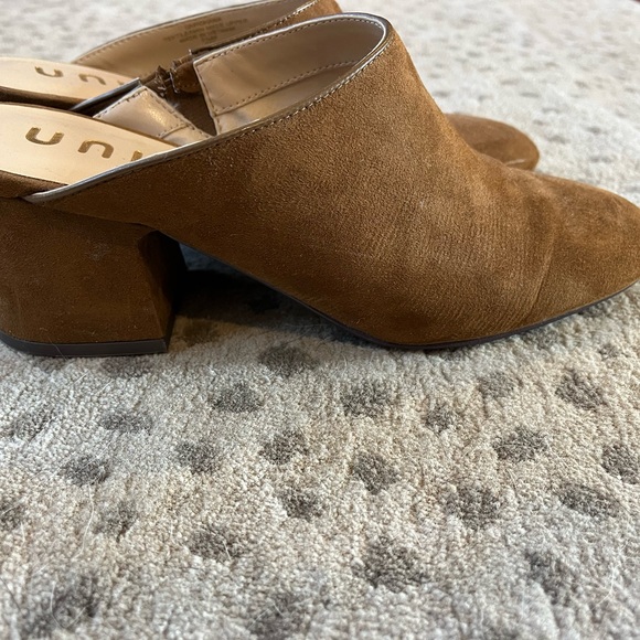 Unisa brown Faux suede mule. Size 7.  Feels and looks like real suede - Picture 3 of 5